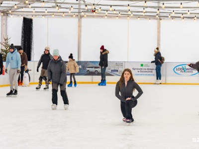 Niedziela na łyżwach. Szczecinianie korzystają z zimy