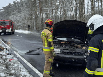Gigantyczne utrudnienia. Dramatyczne zderzenie czterech aut. Ruch całkowicie wstrzymany