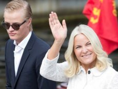 Gwałt, przemoc i kontakty z pedofilem. Norwegowie ZABRALI GŁOS. Wiadomo, co dalej z monarchią