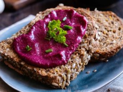 Z taniego i niedocenianego warzywa robię pastę do chleba. Wspiera trawienie i działa przeciwzapalnie