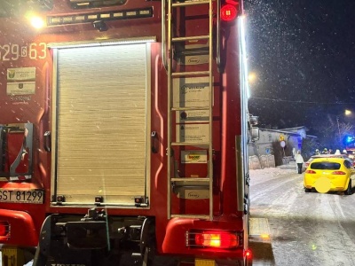 Strażacy w środku nocy ratowali ofiary wypadku. Wtedy ich okradli