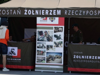 Klasy wojskowe coraz popularniejsze w Polsce. Niemcy: 