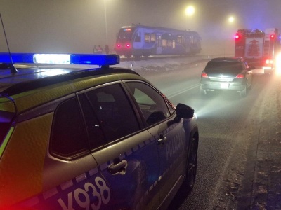 Młody mężczyzna zginął pod kołami szynobusu. Tragedia na torach