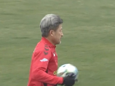 58-letni piłkarz nie przestaje zadziwiać. Tak zadebiutował w nowym klubie