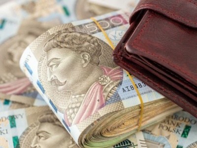 Ci pracownicy mogą dostać odszkodowanie z ZUS. To nawet 28 tys. złotych