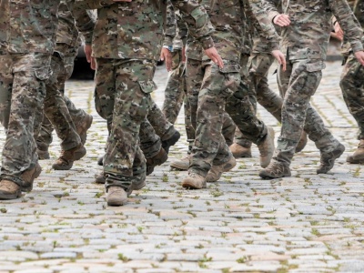 Rośnie popularność klas wojskowych. 