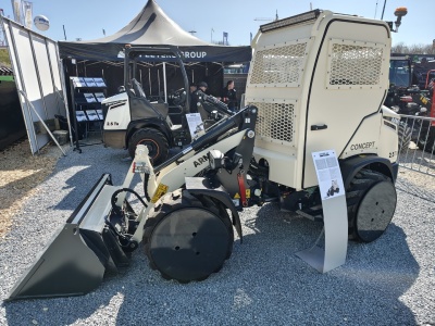 Ciekawe ładowarki i otwarta polityka cenowa. Producenci maszyn, weźcie przykład z Pitbulla