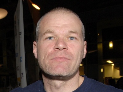 Najgorszy reżyser w historii powraca do korzeni. 