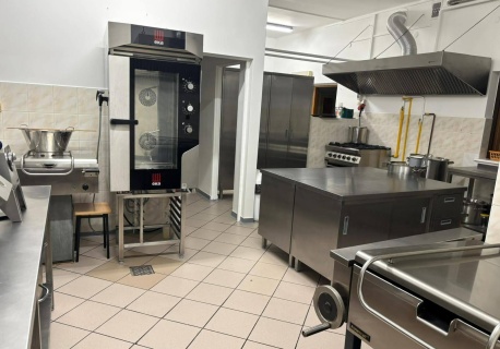 Wszystkie szkolne kuchnie w gminie Hażlach po modernizacji. Program zakończony w Pogwizdowie