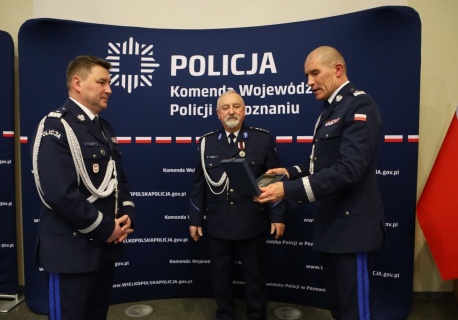 Policyjna emerytura po pół wieku drogówce
