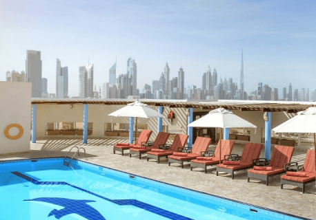 Dubaj bez brania na swoje barki roli organizatora 🏙️✨ Tydzień w 4* hotelu z wyżywieniem i basenem za 2599 PLN ☀️😎