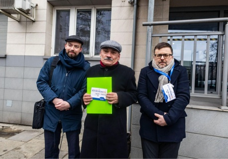 Agresja wobec wolontariuszy w Krakowie. Komitet referendalny składa zawiadomienie do prokuratury