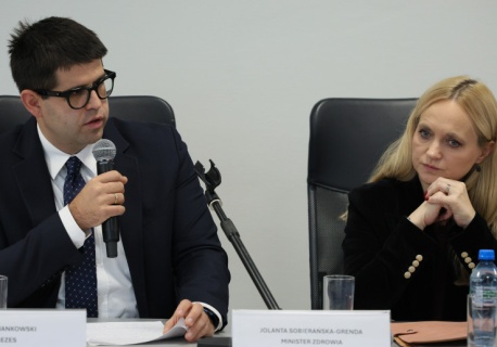 Samorząd lekarski ostro krytykuje plany Ministerstwa Zdrowia. 