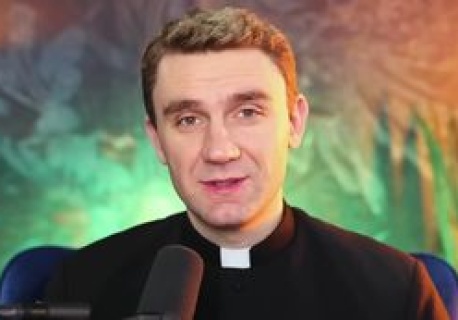 Popularny ksiądz z zakazem prowadzenia kanału modlitewnego w sieci. W tle poważne zarzuty parafianki