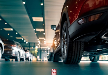 To tam kupują najwięcej nowych aut na Ziemi. Miażdżąca przewaga lidera. Zwróć uwagę na 3. miejsce