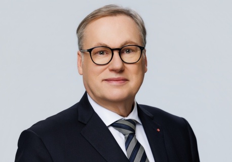 TYLKO U NAS. Bierecki: Dane firm wystawione jak na talerzu