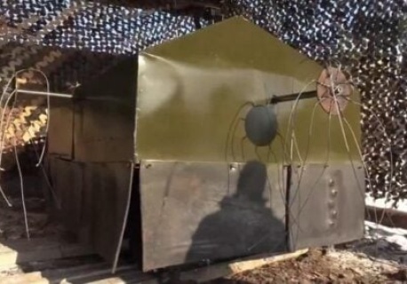 Nowatorska ochrona przed dronami. Nie wpadłby na to najzmyślniejszy inżynier. W „russkim mirze” pokazali, że wszystko jest możliwe