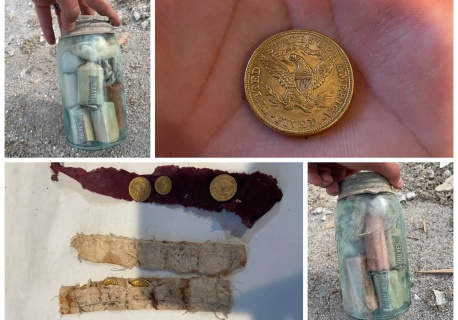Słoiki z monetami odkryte w kamiennym murze (GALERIA)