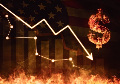 Dolar pęka w szwach. Odpływ kapitału i spadki kursu zmieniają układ sił