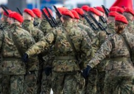 Sondaż RMF FM w sprawie zasadniczej służby wojskowej. Ponad połowa Polaków zgodna