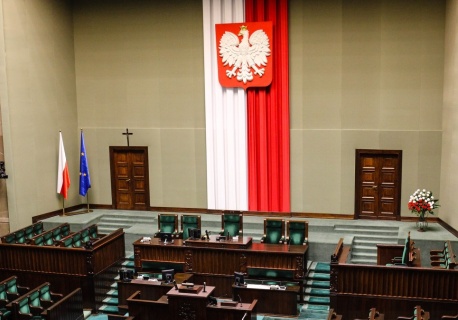 Podwyżki dla parlamentarzystów. Więcej na mieszkanie, biuro i hotele