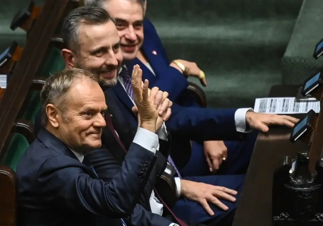Ostatnie sondaże zmieniły sytuację na politycznej scenie. Kto wygrałby dziś wybory?