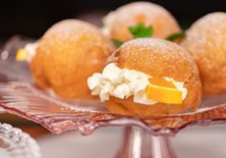 Z tym przepisem przygotujesz pączki w wersji premium. Nawet teściowa je pochwali