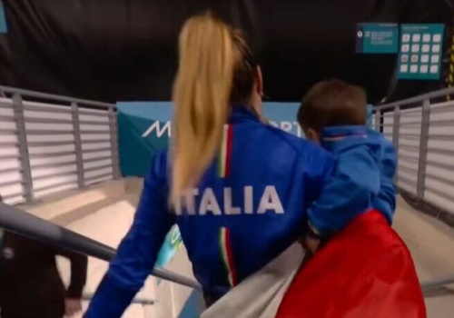 Olimpijska mistrzyni z dzieckiem na rękach. Włoszka pokazała, że macierzyństwo nie wyklucza sportowych sukcesów