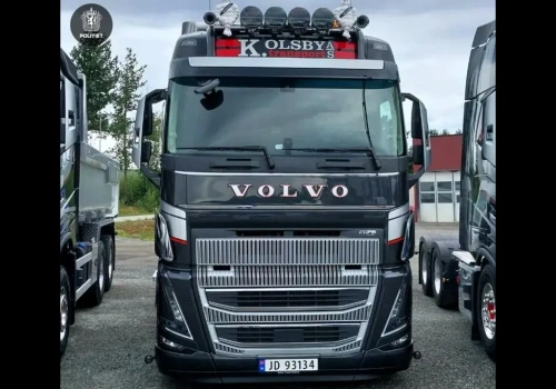 Ukradli limitowane Volvo FH16 Royal i próbowali ukryć je przez podmianę rejestracji