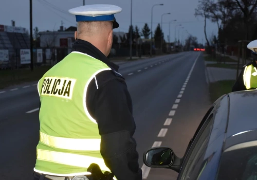 Pokonało go rondo, zatrzymali świadkowie