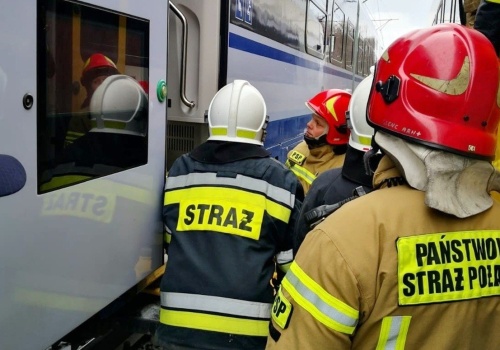 Pożar pociągu Intercity w Koluszkach. Trzy osoby w szpitalu