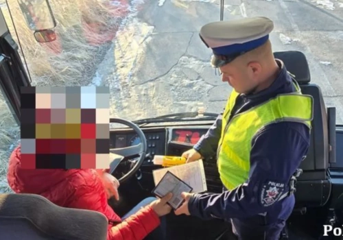 Jak policja dba o bezpieczeństwo podczas ferii zimowych?