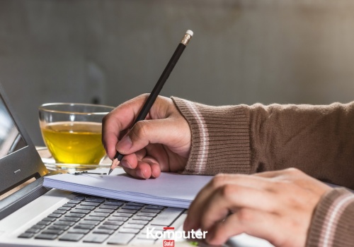 Ten wydajny laptop to bestseller! Nie boi się żadnych wyzwań, idealny do pracy i nauki