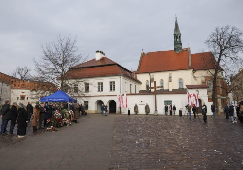 Kraków upamiętnił 86. rocznicę pierwszej masowej deportacji Polaków na Sybir (Galeria)