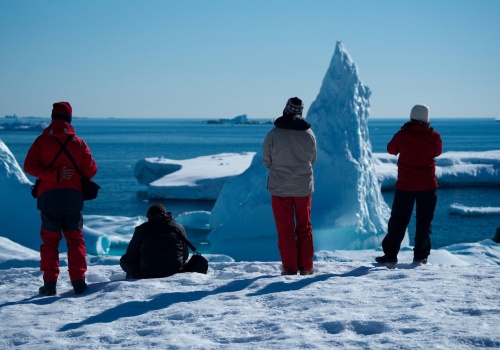 Topniejące lodowce przyciągają turystów. „Apokaliptyczny