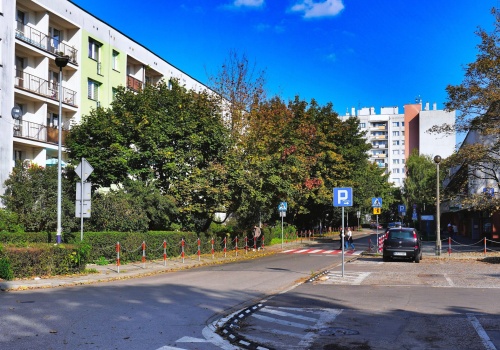 Nowe miejsce modlitwy dla społeczności muzułmańskiej na os. Podwawelskim? Mieszkańcy pytają o lokal przy ul. Dworskiej