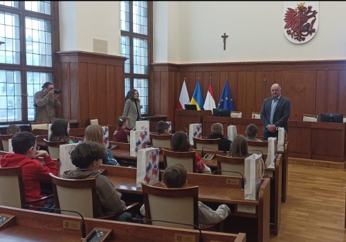 Pytania o pracę marszałka i nie tylko. Nietypowa wizyta w Urzędzie Marszałkowskim