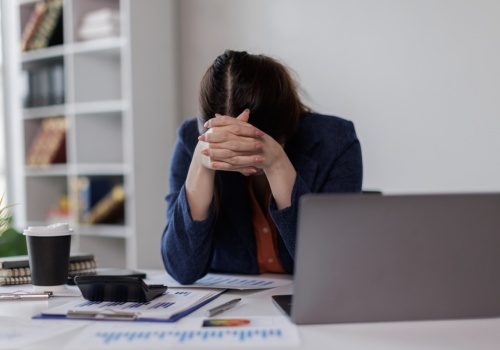 Paradoks odzyskanej godziny. Zaangażowanie w firmach spada