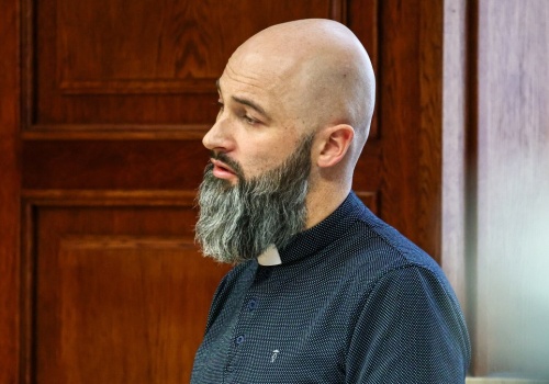 Impas w sądzie. Ks. Olszewski odmówił złożenia wyjaśnień, 