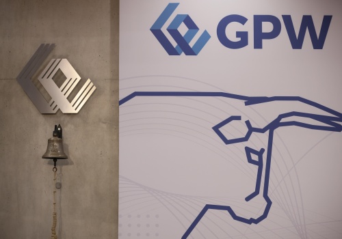 To już nie przelewki. Kowalski szturmuje giełdę