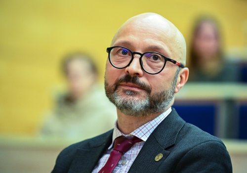 Piotr Girdwoyń, dyrektor KSSiP: Szkoła zyskuje na popularności