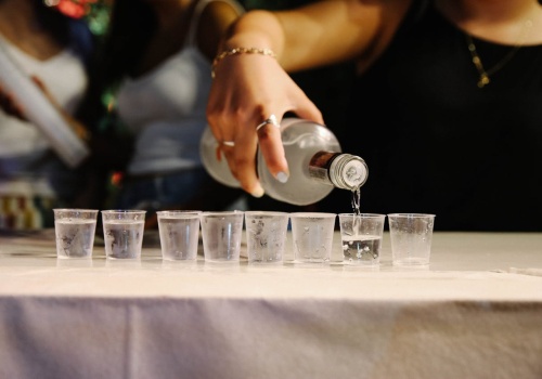 Trzy ustawy o alkoholu w Sejmie. Wszystkie trzy pachną wódką