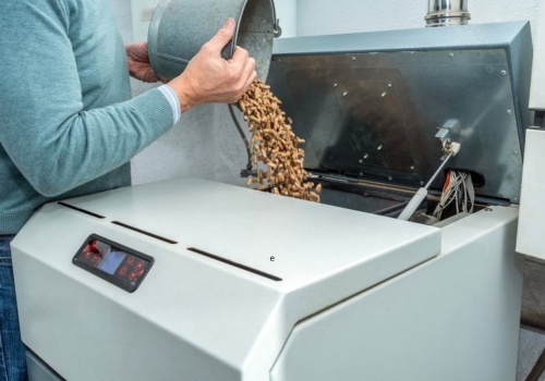 Chciała kupić tani opał. Została bez pieniędzy i bez pelletu. Tak oszukują Polaków