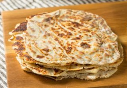 Trudno uwierzyć, co Norwegowie dodają do ciasta naleśnikowego. Dzięki temu sa miękkie i giętkie