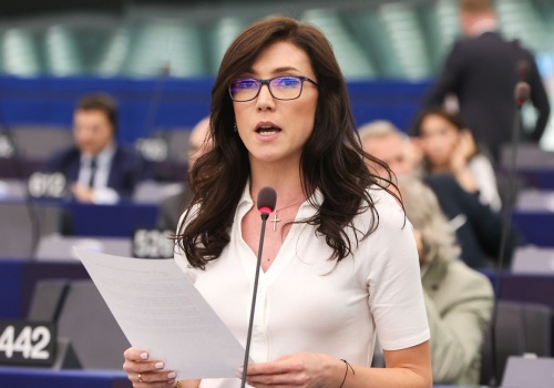 WYGRALIŚMY kluczowe głosowanie w PE dotyczące „bezpiecznego kraju trzeciego”