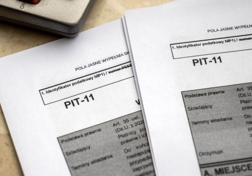 Jak obliczyć zwrot podatku?