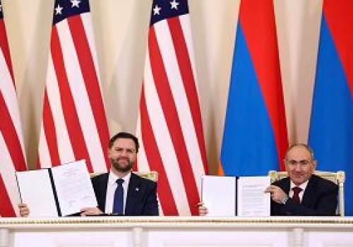 Energia, broń i infrastruktura: Waszyngton wzmacnia pozycję na Kaukazie kosztem Rosji