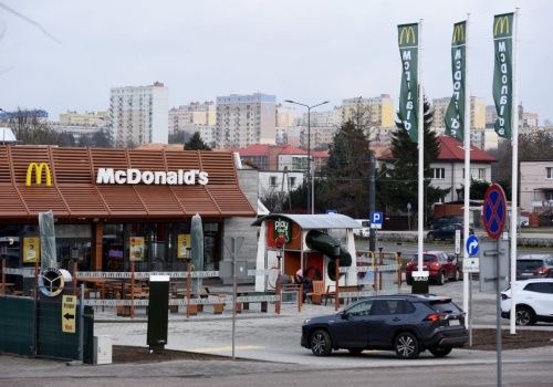 Najpierw Lidl i Biedronka, teraz także McDonald. Narasta spór o parkingi i coraz większe kary