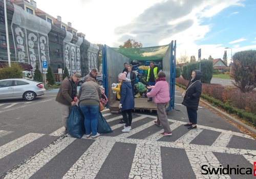 Po apelach mieszkańców będzie więcej zbiórek tekstyliów w Świdnicy