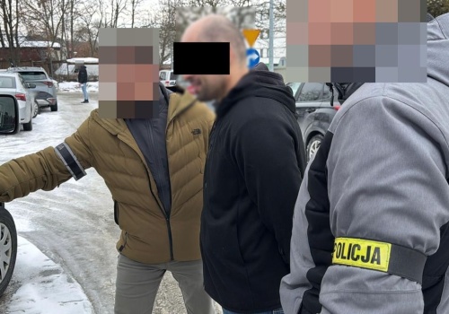 Lublin: zatrzymanie dwóch podejrzanych o włamania i kradzież Porsche